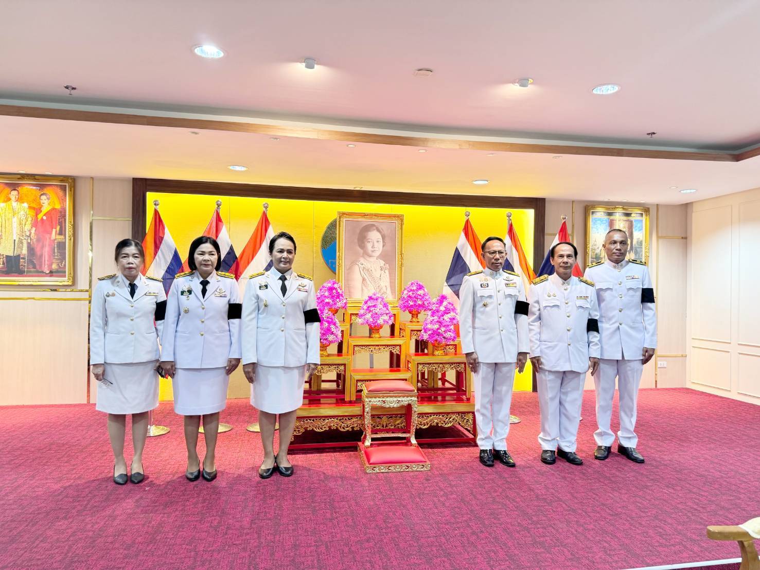 title - วันที่ 22 พฤษภาคม 2569 เวลา 07.00 น. นายวิทูล ประดิษฐบุญ ปฏิรูปที่ดินจังหวัดปราจีนบุรี มอบหมายให้ ข้าราชการ และเจ้าหน้าที่ ส.ป.ก.ปราจีนบุรี เข้าร่วมงานเฉลิมพระเกียรติ สมเด็จพระนางเจ้ารำไพพรรณี พระบรมราชินี ในรัชกาลที่ 7